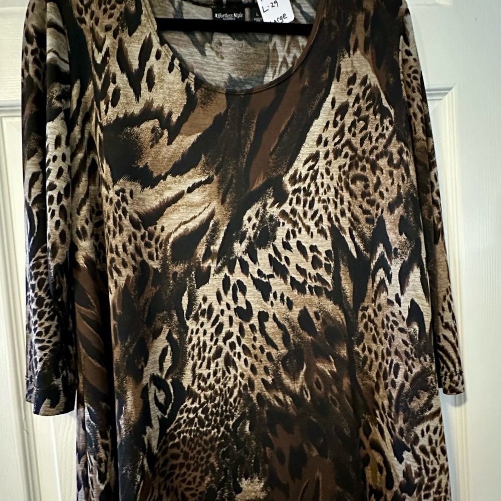 Effortless Style by Citiknits Animal Print Blouse in Brown, tan and Black EUC